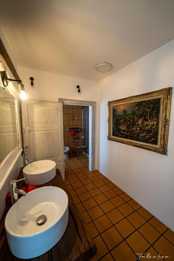 Casa Olmi Hotel Castiglione dʼIntelvi Exterior foto